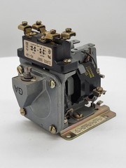 Square D 9050 A010D Pneumatic Timing Relay 600V Series A 120/110V Coil