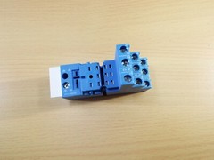 FINDER RELAY SOCKET 94.03 GENERAL PURPOSE 11PIN DINRAIL SCREW MOUNT 10A 300V