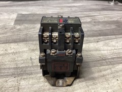ALLEN BRADLEY AC RELAY 700-N400A1 SERIES B 120V COIL #136N115