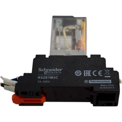 Schneider Electric RXM2LB2BD Relay with RXZE1M2C Socket