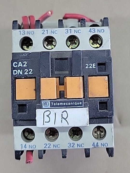Telemecanique CA2DN22 Control Relay