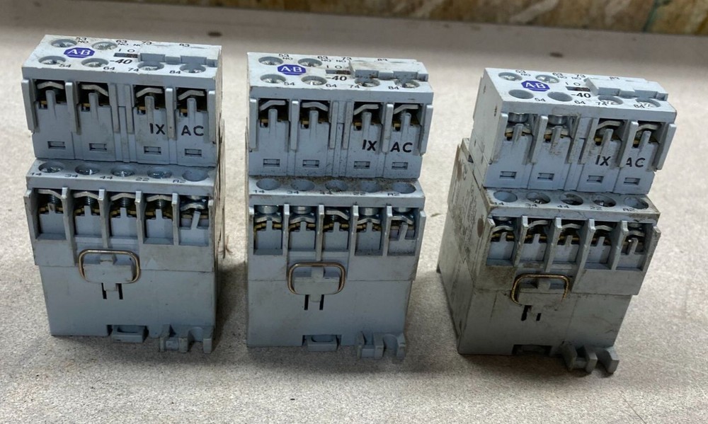 AB Allen Bradley 700-M310 500V 16A Ser. A & 195 – MA40 500v 10A Ser A Relay Base