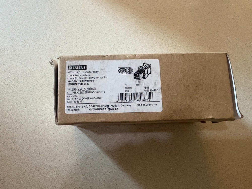 Siemens 3RH2262-2BB40 CONTROL RELAY 6NO+2NC DC 24V