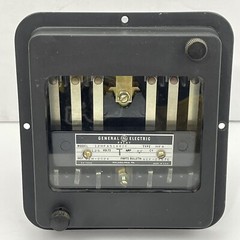 Genera Electric 12HFA51A42F Multi-Contact Auxiliary Relay 125V Self Reset ~Clean