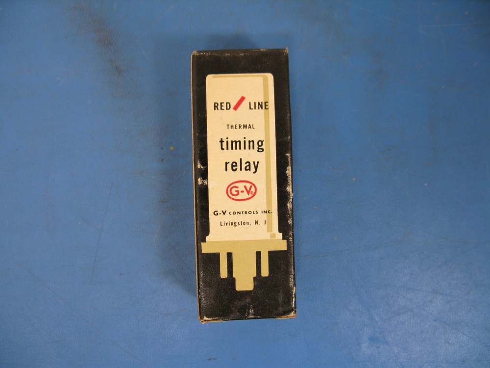 Vintage G-V CONTROLS Thermal Timing Relays DT-7050. **New in original boxes**
