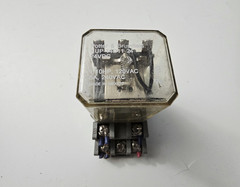 P&B Potter & Brumfield Relay Base 27e89 with P&B KUP-14D11-24 Relay