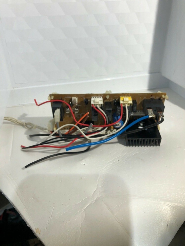 #1250 HVAC Main Control Board QPWBFB587JBZZ; 230V
