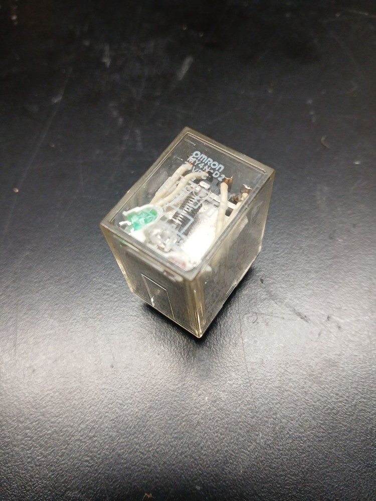 Omron MY4N-D2, 4 Pole Miniature Power Relay MY4N-D2-24VDC 24VDC Coil Relay