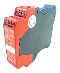 IDEC HR1S-AC5121P Safety Relay Module 24V AC/DC DIN Rail