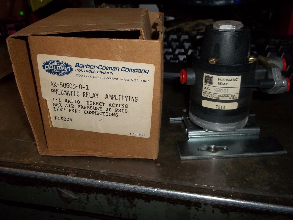 BARBER-COLMAN AK-50603-0-1 PNEUMATIC RELAY AMPLIFYING 30 PSIG 1/8″ FNPT(S2)
