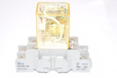 IDEC RH2B-UL General Purpose Relay Switch DC24V W/ IDEC SH2B-05 Base