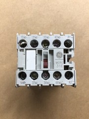 GENERAL ELECTRIC MCRC031AT MINI CONTROL RELAY 24VDC #4048D110
