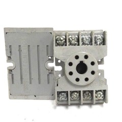 LOT OF 12 POTTER & BRUMFIELD 27E122 RELAY SOCKETS 10A 300V