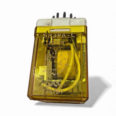 IDEC 11 Pin 120V Relay RR3PA-L Qty 7 + HItachi 23920 11 Pin – Industrial Pullout