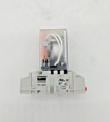 SQUARE D 8501KUR13P14V20 120 V RELAY W DAYTON 5X853N RELAY BASE