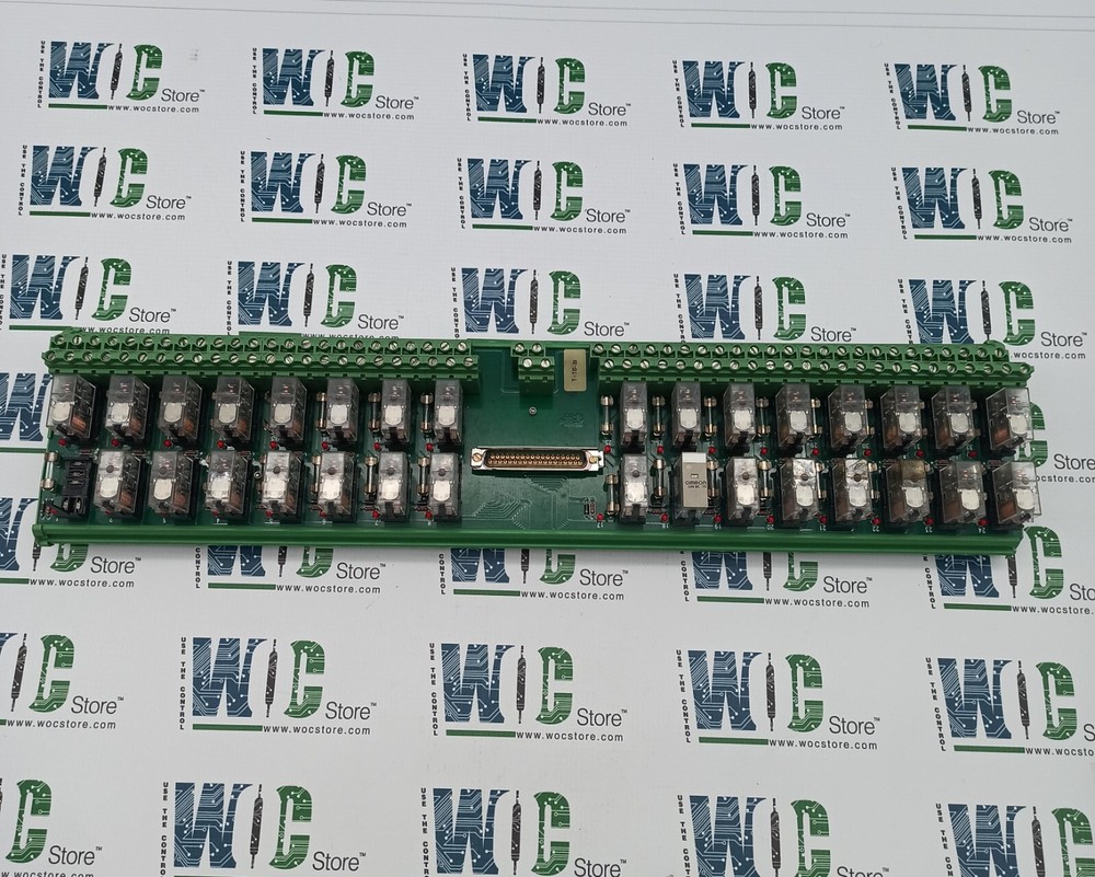 5522091 PHOENIX CONTACT 32 PT RELAY MODULE with OMRON G2R-1-S (1 relay missing)