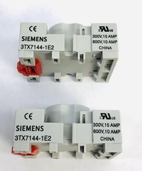 LOT OF 2 SIEMENS # 3TX7144-1E2 SOCKET 15A 300V 8 PIN OCTAL TERMINAL RELAY