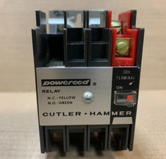 NEW CUTLER HAMMER D40RB TYPE R POWEREED RELAY SERIES A-1 BASE 120V