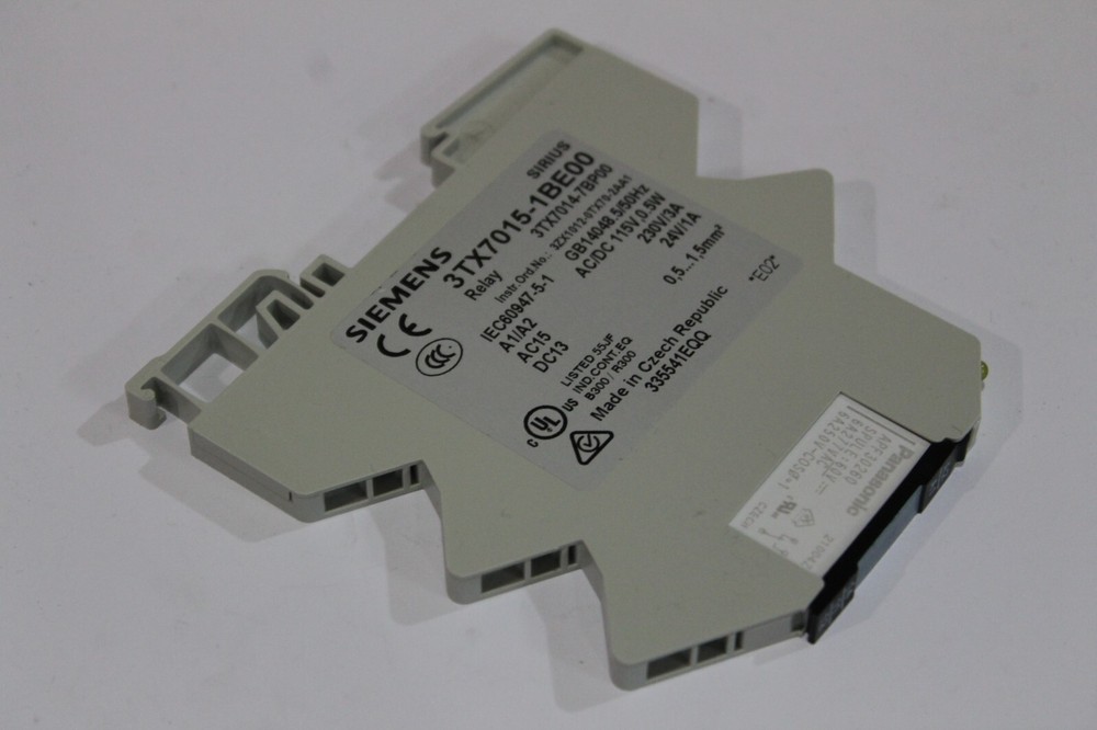 Siemens 3TX7015-1BE00, Relay, AC/DC 115V