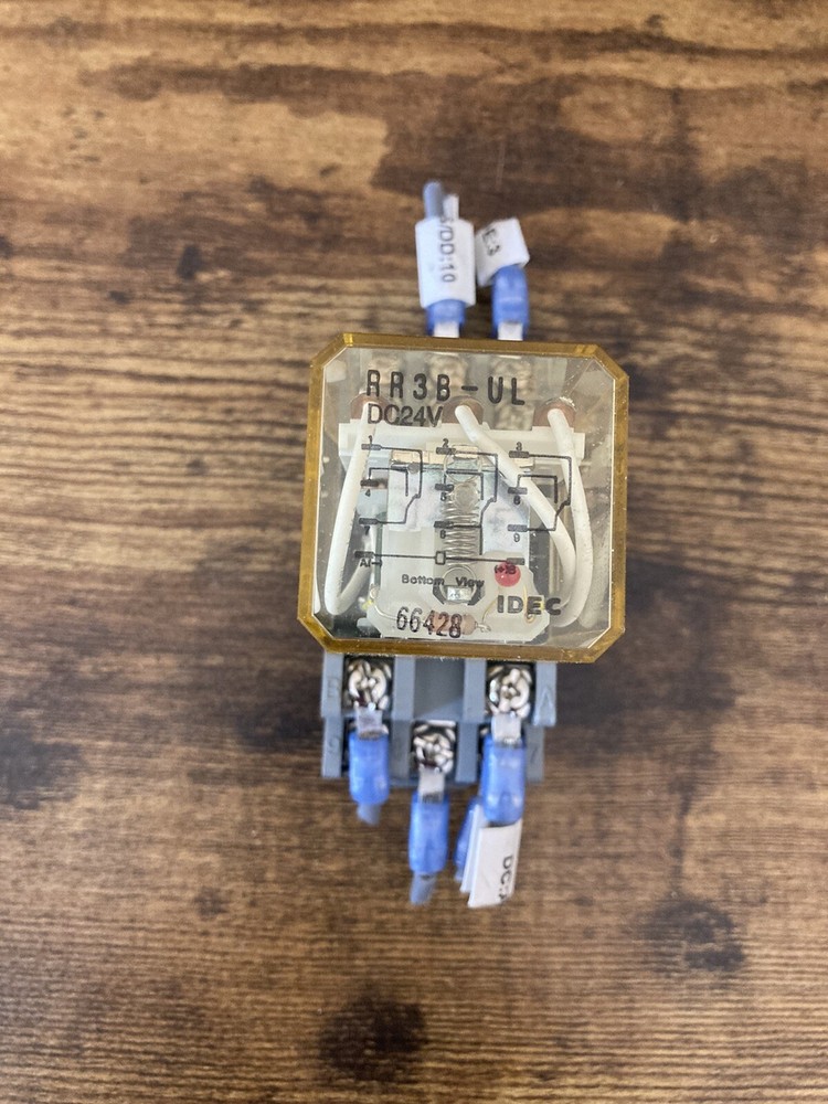 IDEC – RR3B-UL DC24V & IDEC – SR3B-05 96601