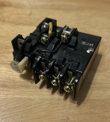 Fuji Electric RCa3737-1C Overload Relay 0.5-0.75 Arc New Old Stock