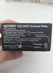 13 Pack Veris V100 Victory 100 Enclosed Relay, 10 to 30 VAC/VDC 120 VAC SPDT NEW