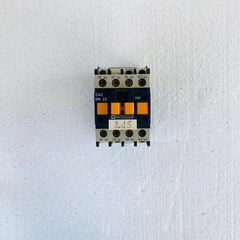 Telemecanique CA2 DN 22 Control Relay