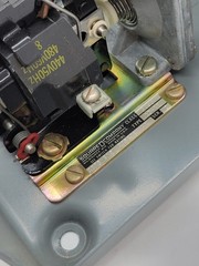 Square D 9050 AG-1E Pneumatic Timing Relay 0.2Sec/1Min 440/480V Coil Series D