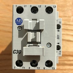 Allen Bradley Contactor 100-C30E*00 10HP@230V 20HP@460V 100-C30EJ00 24V Control