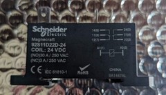 SCHNEIDER ELECTRIC Enclosed Power Relay, 8 Pin, 24VDC, 92S11D22D-24D