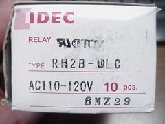 Idec RH2B-ULC AC110-120V Relay Ships on the Same Day of the Purchase