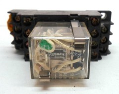 OMRON, RELAY, TYPE MY4N, 24 VDC, SOCKET 02Y8W2 5 AMPS, 250 VAC MAX, LOT OF 3