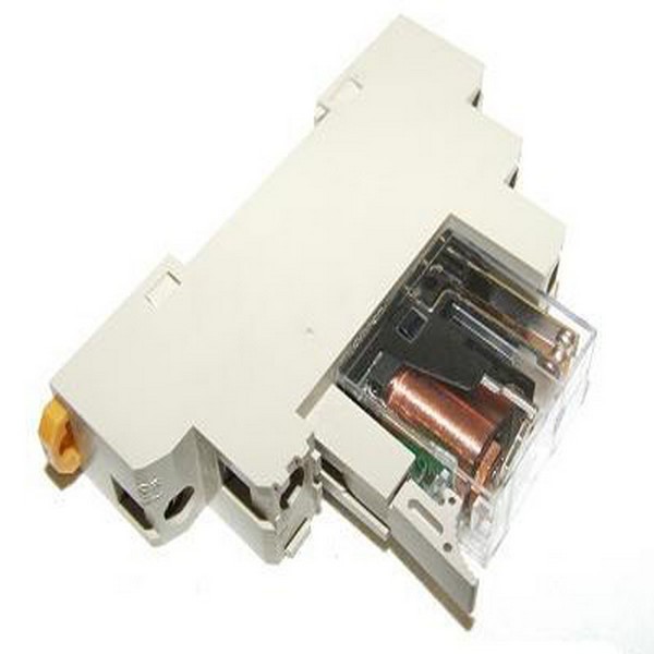 COMPRESSOR, ELECTRICAL DIN RAIL plug in relay and base 240V TO 110V – SE166