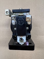 NEW ALLEN-BRADLEY INSTANTANEOUS TRIP RELAY 809-A05E, 9AMP, 809A05E