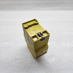 PILZ PNOZ X3 SAFETY RELAY 774310 24VAC/VDC