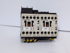 Lot of 2 Siemens 3RT1016-1BB42 contactors, 24VDC, as shown in pictures