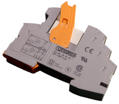 Phoenix Contact 2900931 RIF-1-BPT/2×21 Base w/ 2961192 Relay