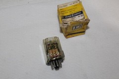 Square D KP-13 120 V General Purpose Relay Class 8501 Series C Contacts 3PDT10A