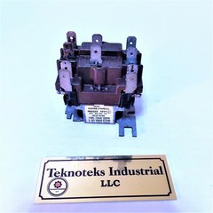 HONEYWELL R8222D 1014 24VAC RELAY