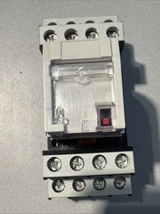 Telemecanique RHN 412B Plug In Relay / Switching Relay with Socket (Base) – NEW