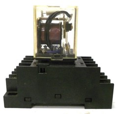 AUTOMATION DIRECT SOCKET SQM14D & RELAY HH54PW-F, 24VDC