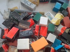 Sortiment mit 10x MINI-RELAIS 6-12-24V MIX sehr klein ca. 10x20mm +/-5mm K68