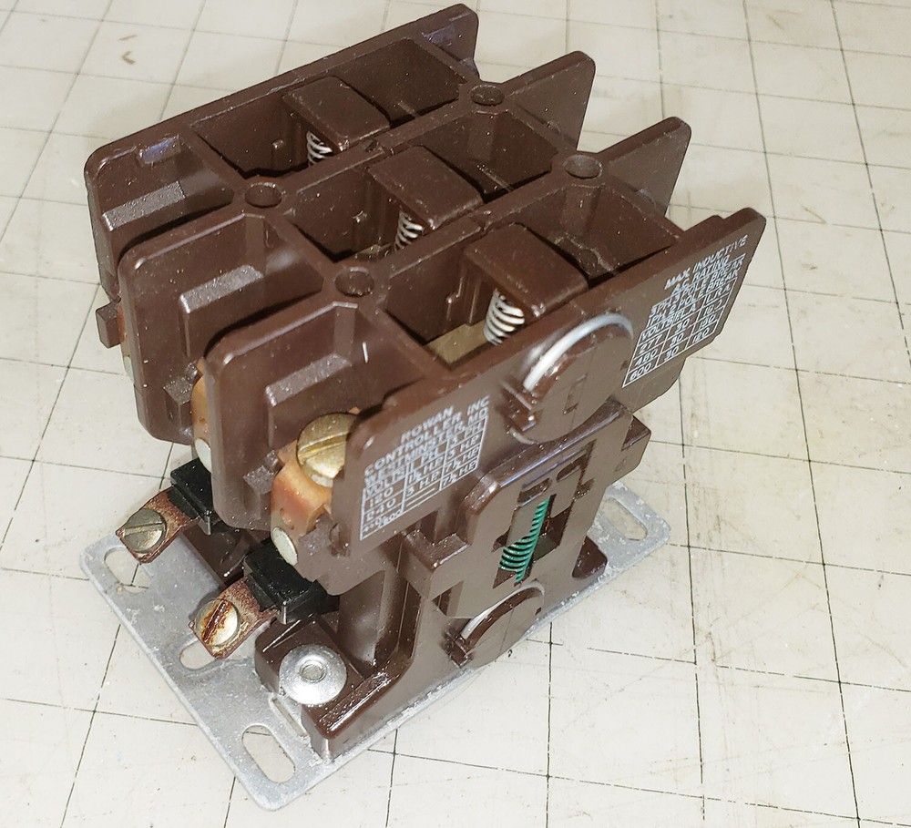 Onan Rowan Westminster 330AA 40 AMP Relay 3 Phase Pole 40 A 600 VAC Max CAT 2200