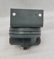 MOORE MODEL 66BR2 AMPLIFYING PNEUMATIC RELAY, 2:1 AMP, 4297-121/9NI [FAST SHIP]