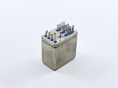 V23162-B0726-B113 Siemens Hermetically Sealed Cradle Relay 48VDC 2A 16-Pin