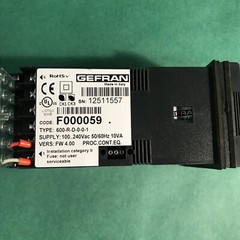 GEFRAN 600-R-D-0-0-1 Relay 100-240 VAC 50/60Hz 10VA TEMPERATURE PID CONTROLLER