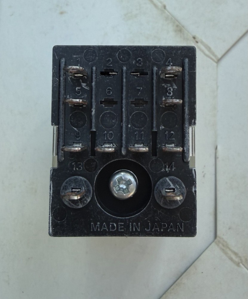 Omron MY2K 110VAC Miniature Power Relay