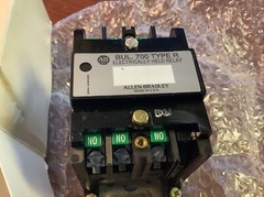 Allen Bradley 700DC-R300Z1 Electrically Held Relay Sealed Switch Type R (new)