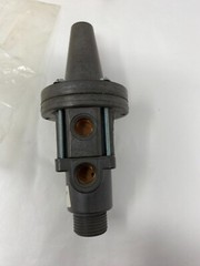 Siemens 243-0001 Pneumatic 3-Way Switching Relay 1/8″ NPT Thread Port 9PSI