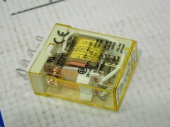 IDEC RH1B-U DC RELAY 10A AC 220V Box of 9